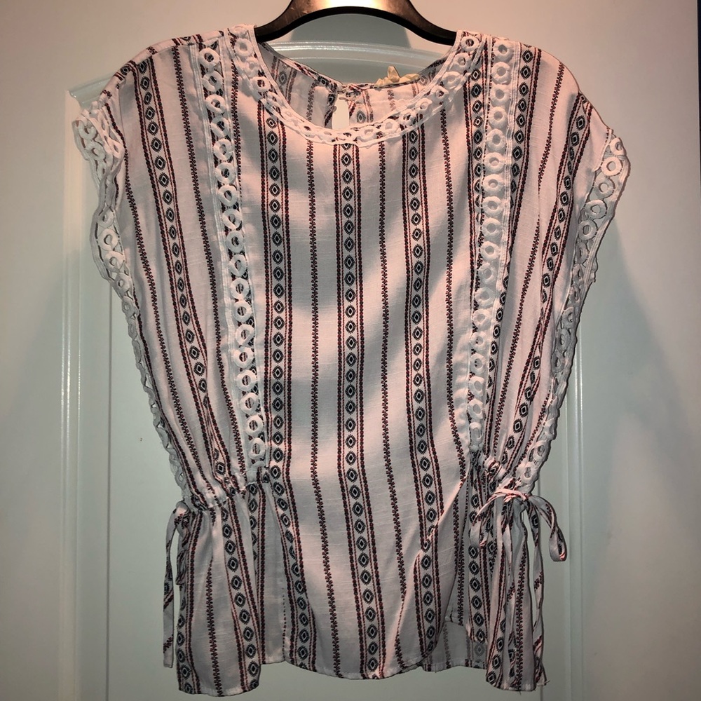 🚨 Price drop! Juniors Top